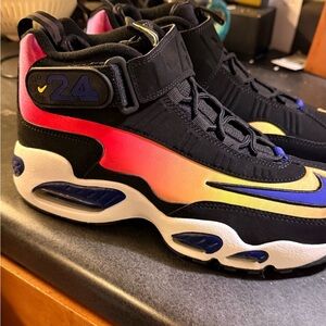 Nike Men’s Ken Griffey Jr Sneakers - Black, Pink, Yellow size 9.5 very rare 🔥🔥🔥